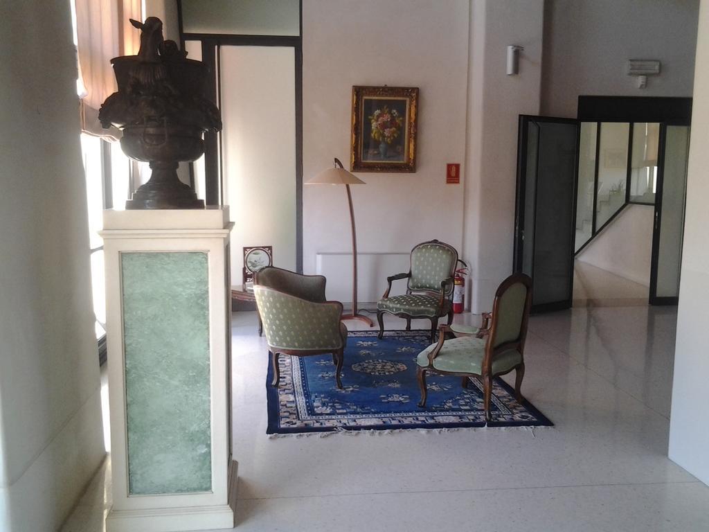 Albergo Villa Alessia Palidano Dış mekan fotoğraf