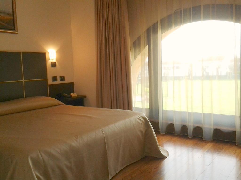 Albergo Villa Alessia Palidano Dış mekan fotoğraf